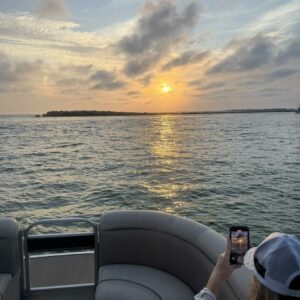 Comfortable, Scenic Cruising